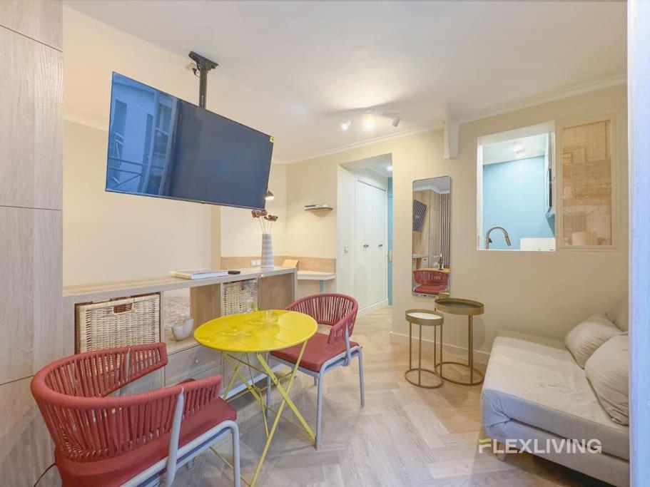Luxury Studio In City Center Paris Exterior photo